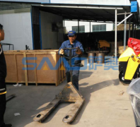 薩奧發(fā)貨區(qū)又一批壓路機，灌縫機走起！